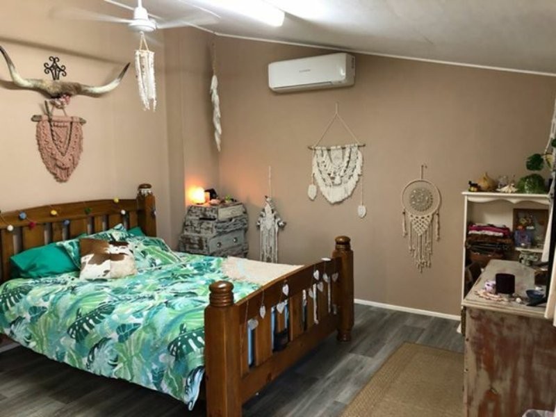 12 Box Street, Clermont QLD 4721