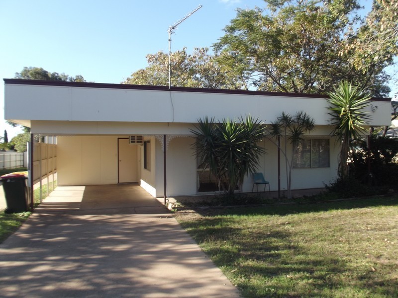 26 Kitchener Street, Clermont QLD 4721