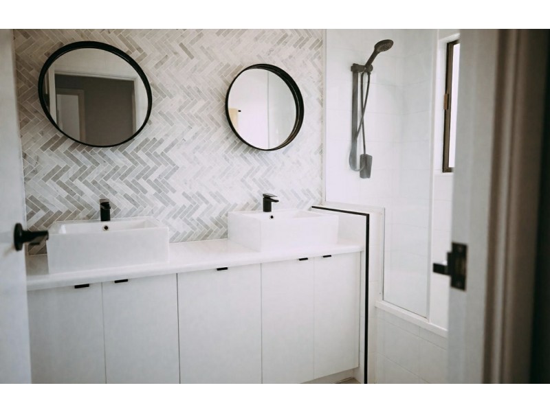 4 Davis Court, Clermont QLD 4721