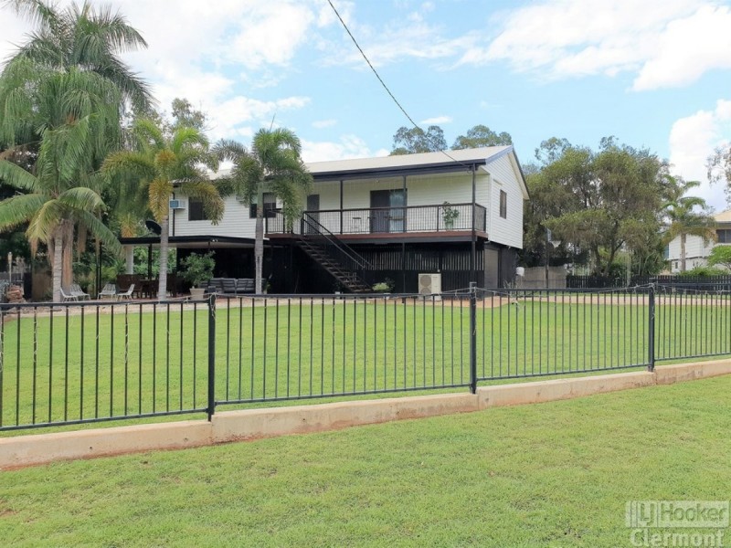 4 Davis Court, Clermont QLD 4721