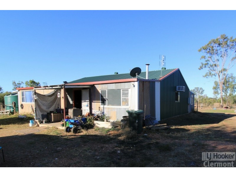 78 Old Showgrounds Road, Clermont QLD 4721