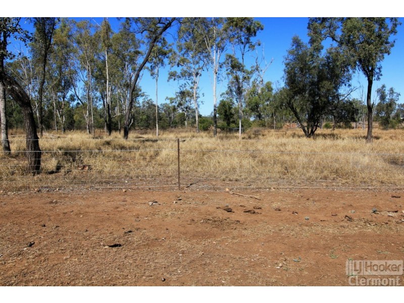 23 Matchett Lane, Clermont QLD 4721