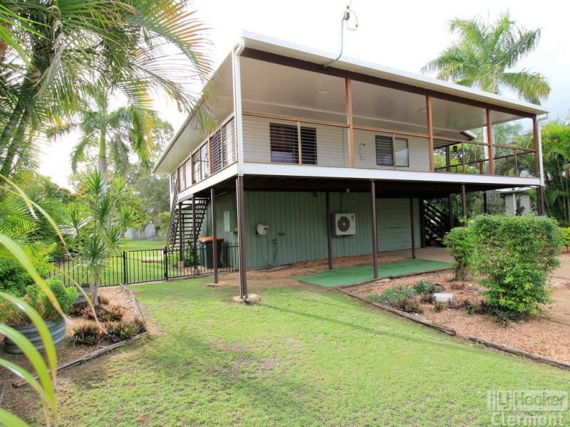 4 East Street, Clermont QLD 4721