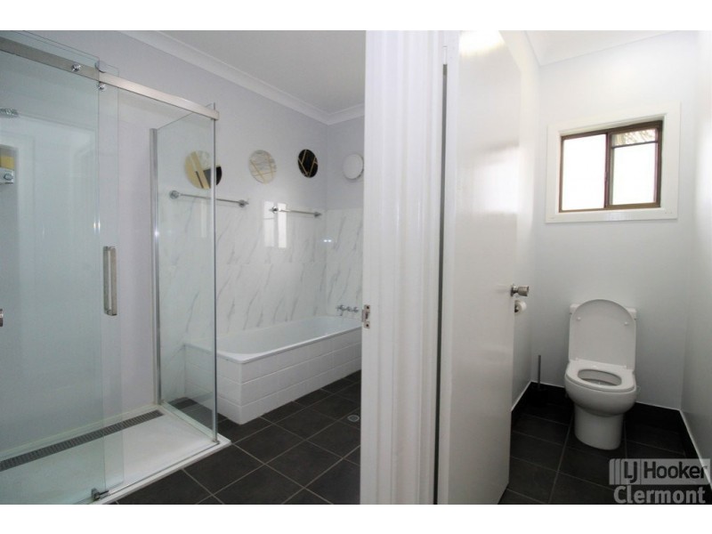 4 East Street, Clermont QLD 4721