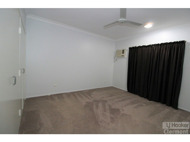 4 East Street, Clermont QLD 4721