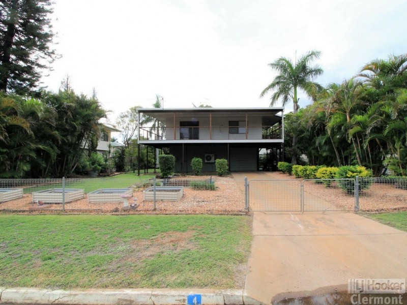 4 East Street, Clermont QLD 4721