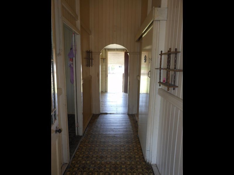 31 Kitchener Street, Clermont QLD 4721