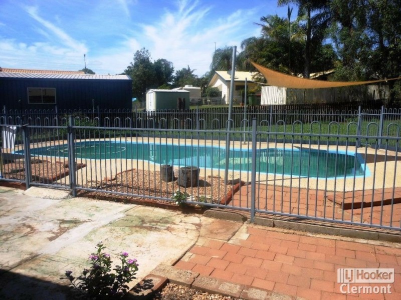 13 Athol Court, Clermont QLD 4721