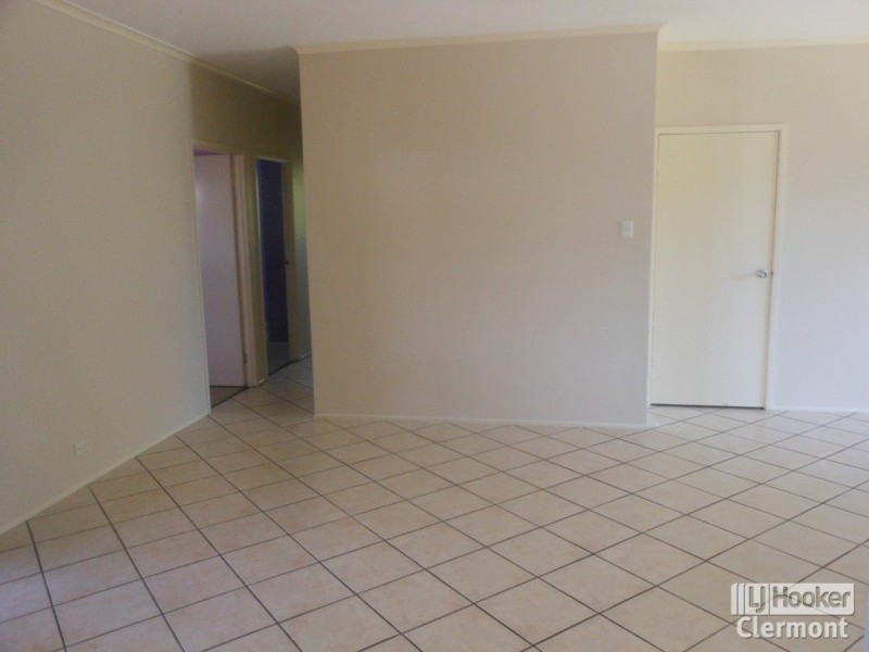 13 Athol Court, Clermont QLD 4721