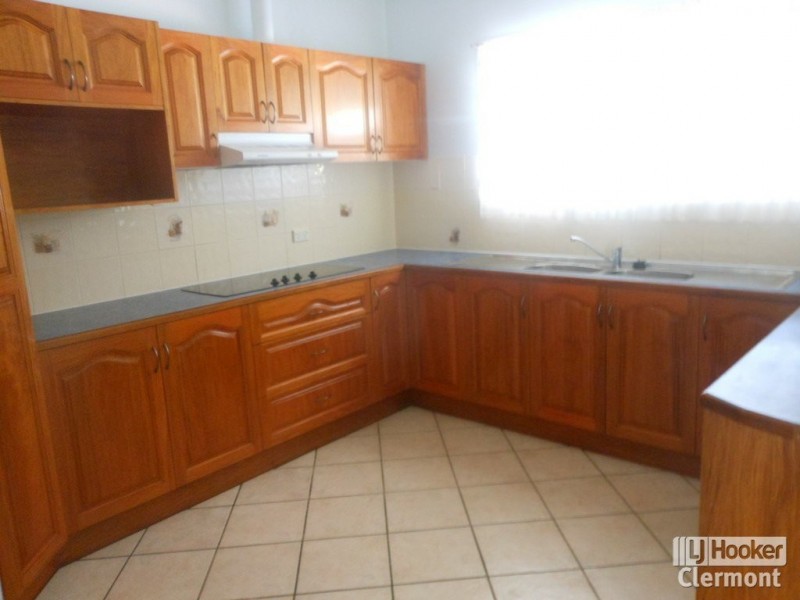 13 Athol Court, Clermont QLD 4721