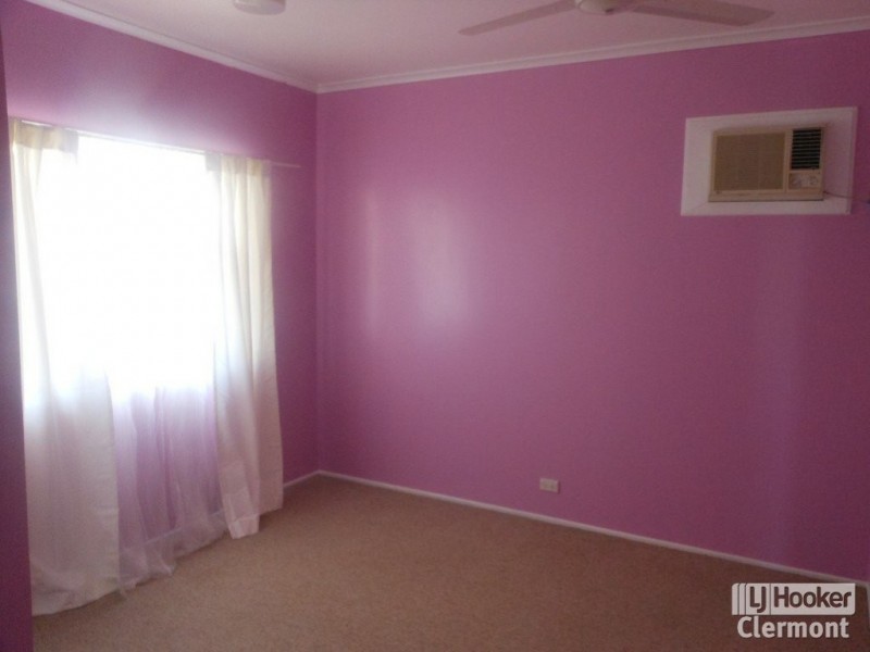 13 Athol Court, Clermont QLD 4721