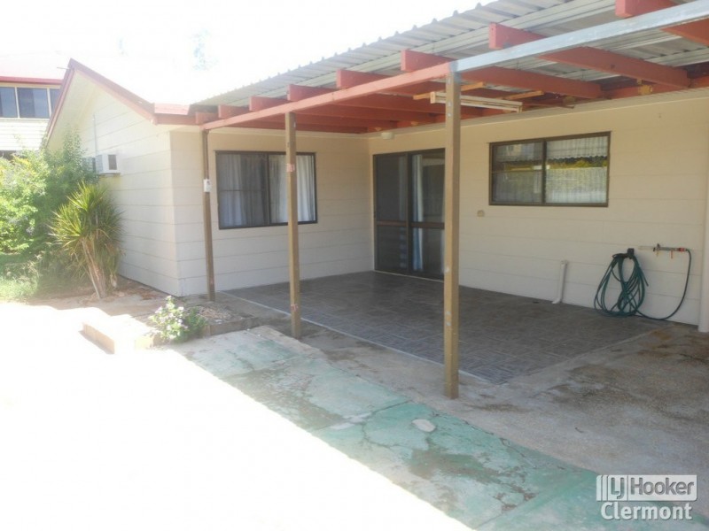 13 Athol Court, Clermont QLD 4721