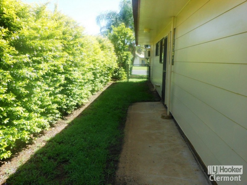 13 Athol Court, Clermont QLD 4721