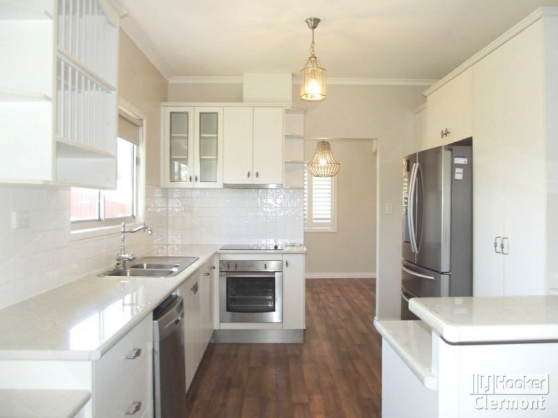 10 Athol Court, Clermont QLD 4721