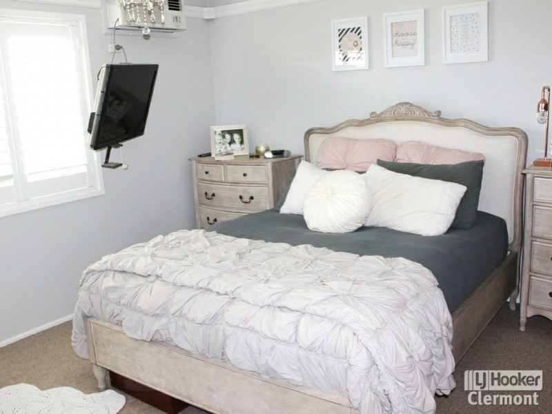 10 Athol Court, Clermont QLD 4721