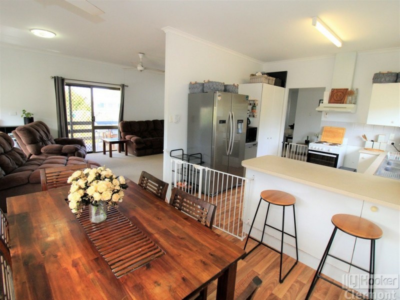 8 Mimosa Street, Clermont QLD 4721