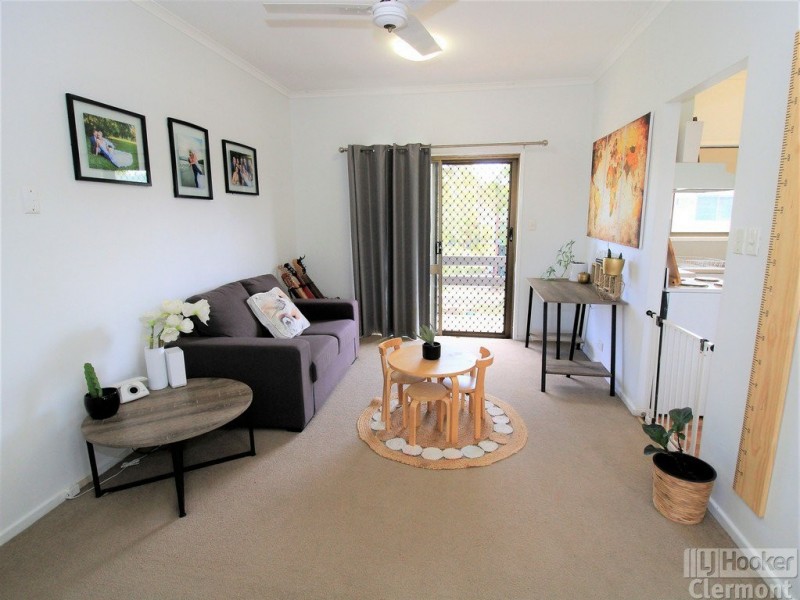 8 Mimosa Street, Clermont QLD 4721