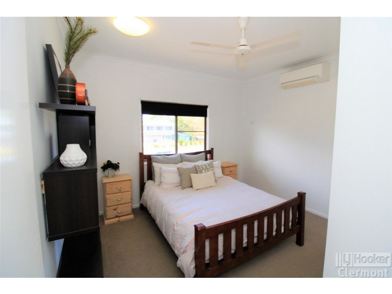 8 Mimosa Street, Clermont QLD 4721