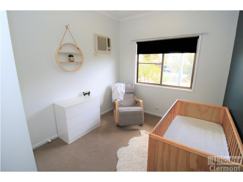 8 Mimosa Street, Clermont QLD 4721