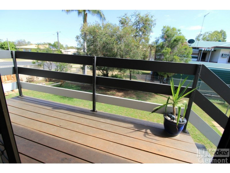 8 Mimosa Street, Clermont QLD 4721