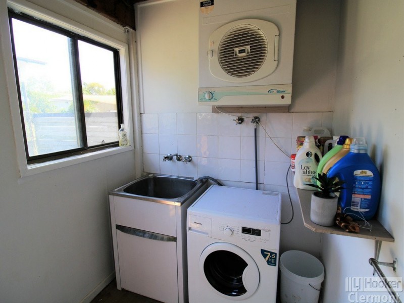 8 Mimosa Street, Clermont QLD 4721