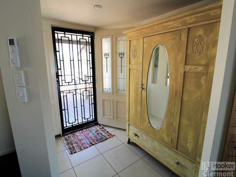 2 Tropic Street, Clermont QLD 4721