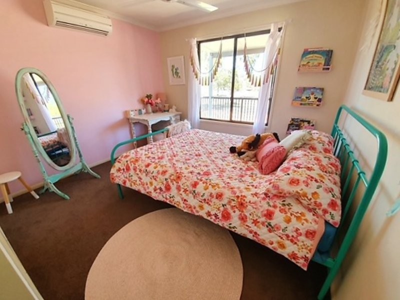 2 Tropic Street, Clermont QLD 4721