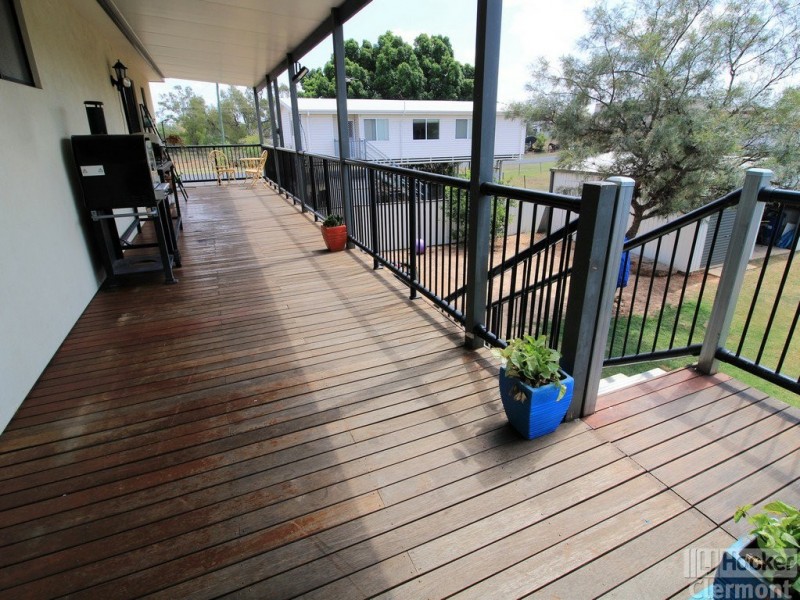 2 Tropic Street, Clermont QLD 4721