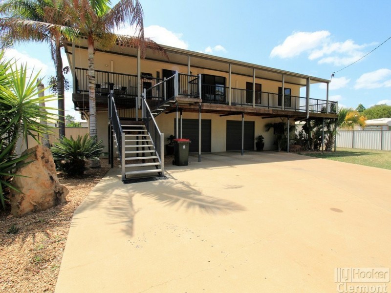 2 Tropic Street, Clermont QLD 4721