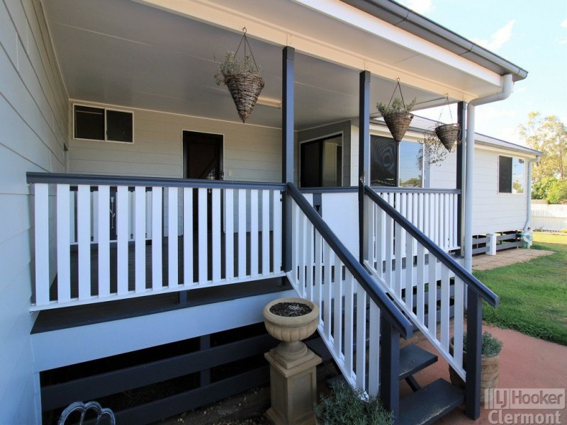 17 Lavarack Street, Clermont QLD 4721
