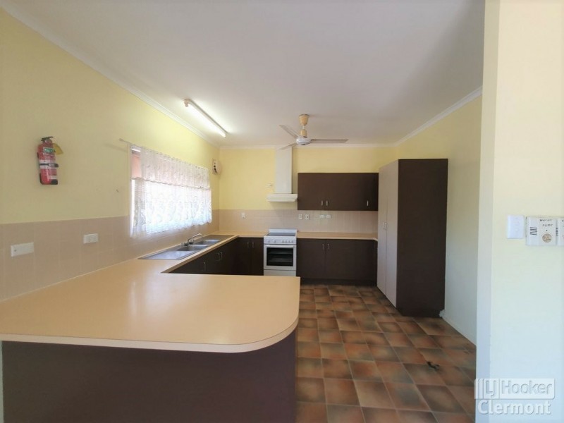 12 Hetherington Street, Clermont QLD 4721