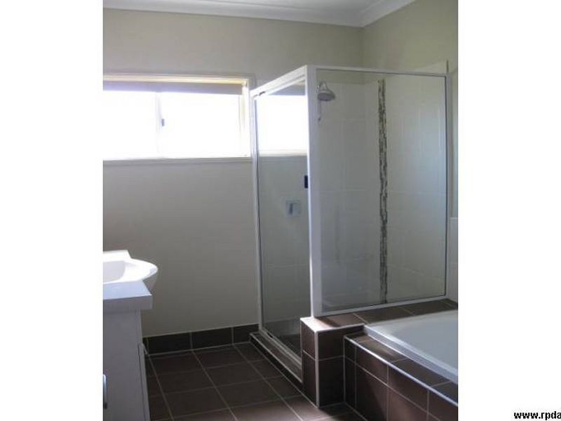 34 Jellicoe Street, Clermont QLD 4721