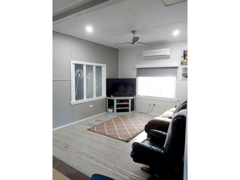 28 Douglass Street, Clermont QLD 4721