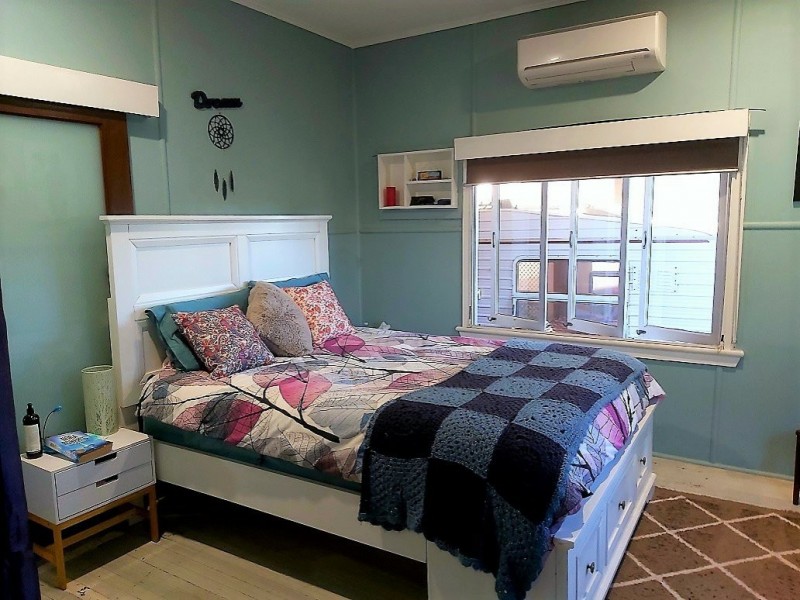 28 Douglass Street, Clermont QLD 4721