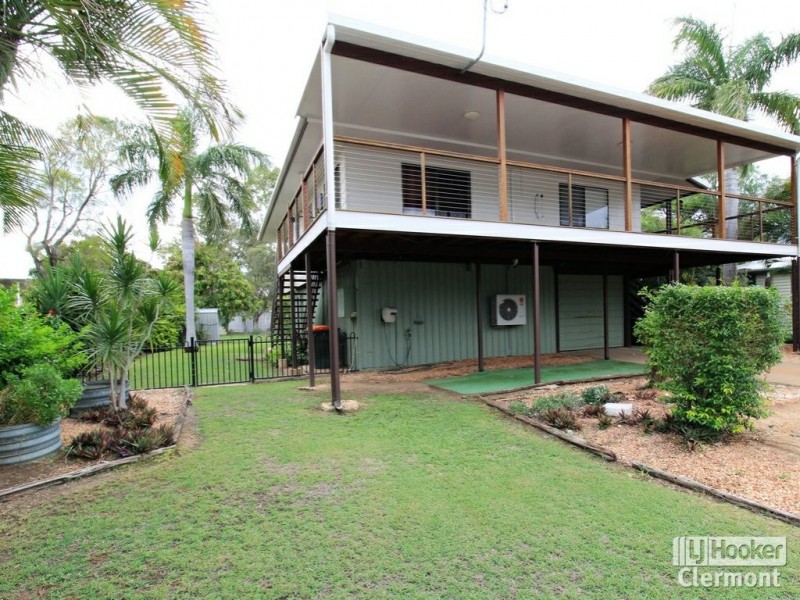 4 East Street, Clermont QLD 4721