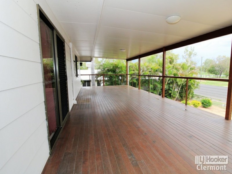 4 East Street, Clermont QLD 4721