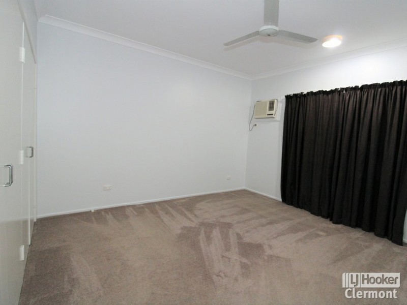 4 East Street, Clermont QLD 4721