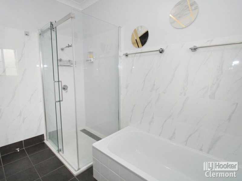 4 East Street, Clermont QLD 4721