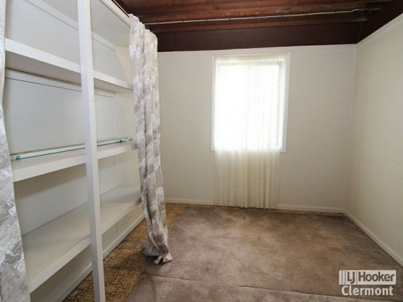 4 East Street, Clermont QLD 4721