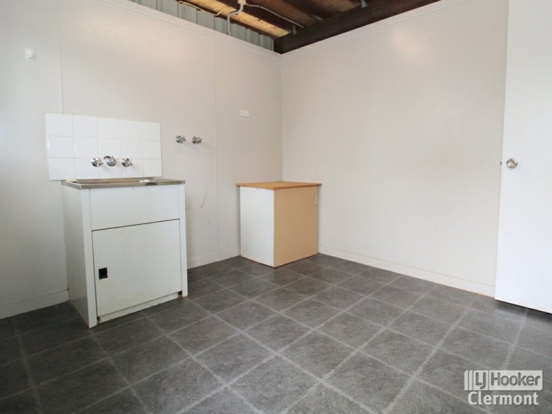 4 East Street, Clermont QLD 4721