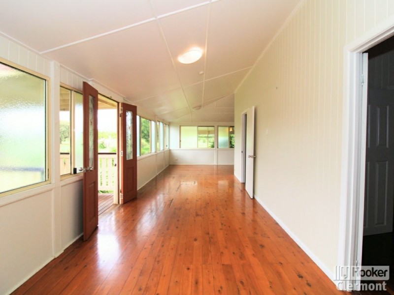 3 Douglass Street, Clermont QLD 4721