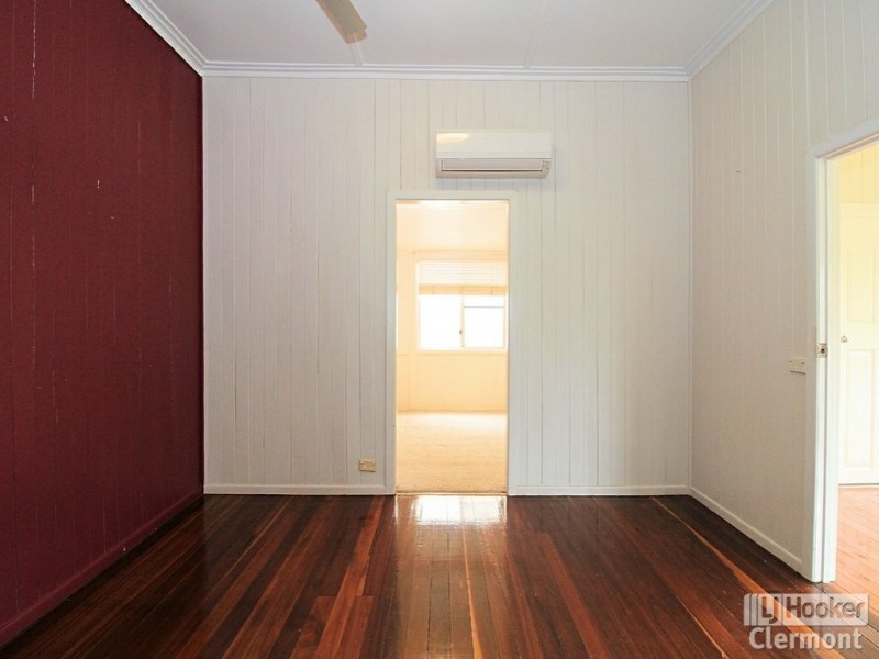 3 Douglass Street, Clermont QLD 4721