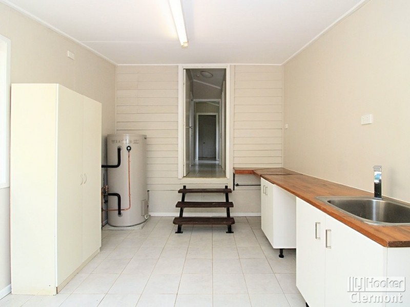 3 Douglass Street, Clermont QLD 4721