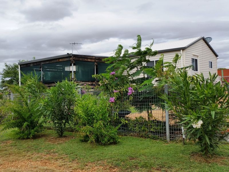 75 Melrose Drive, Clermont QLD 4721