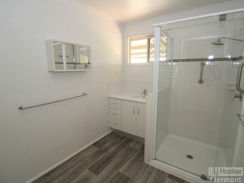 68 Tropic Street, Clermont QLD 4721