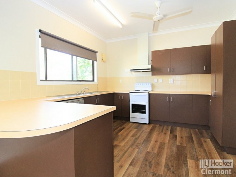 1 Carina Crescent, Clermont QLD 4721
