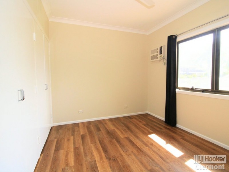 1 Carina Crescent, Clermont QLD 4721