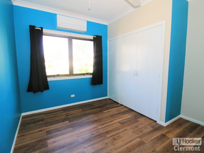 1 Carina Crescent, Clermont QLD 4721