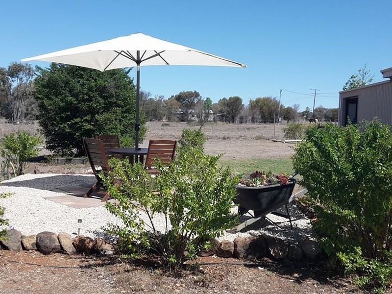 42 Hibernia Rd, Capella QLD 4723