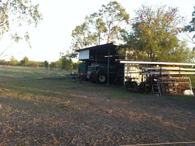 42 Hibernia Rd, Capella QLD 4723